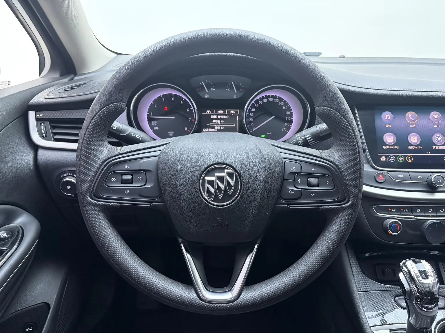 Buick Verano 2020 Sedan 20T CVT Leading