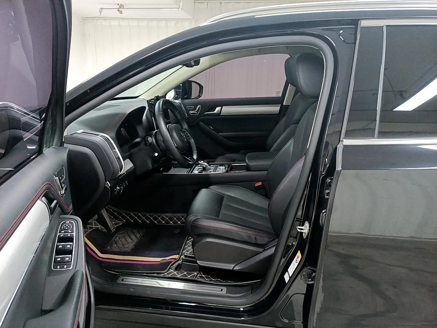 BYD Tang DM 2018 DM 2.0T Full-time 4WD Smart Connected Pioneer 5 seat China V