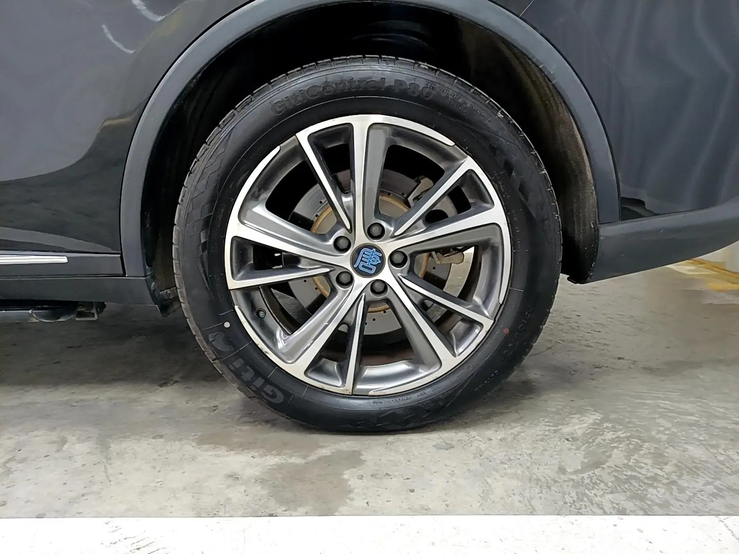 BYD Tang DM 2018 DM 2.0T Full-time 4WD Smart Connected Pioneer 5 seat China V