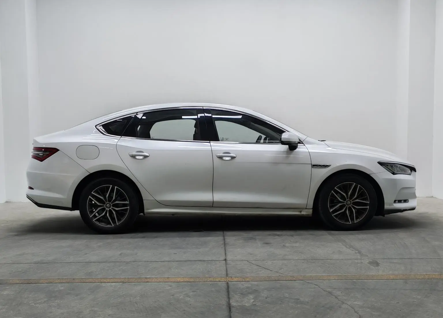 BYD Qin Pro DM 2019 Super Energy 1.5TI Auto Smart Connected Dynamic Speed China VI