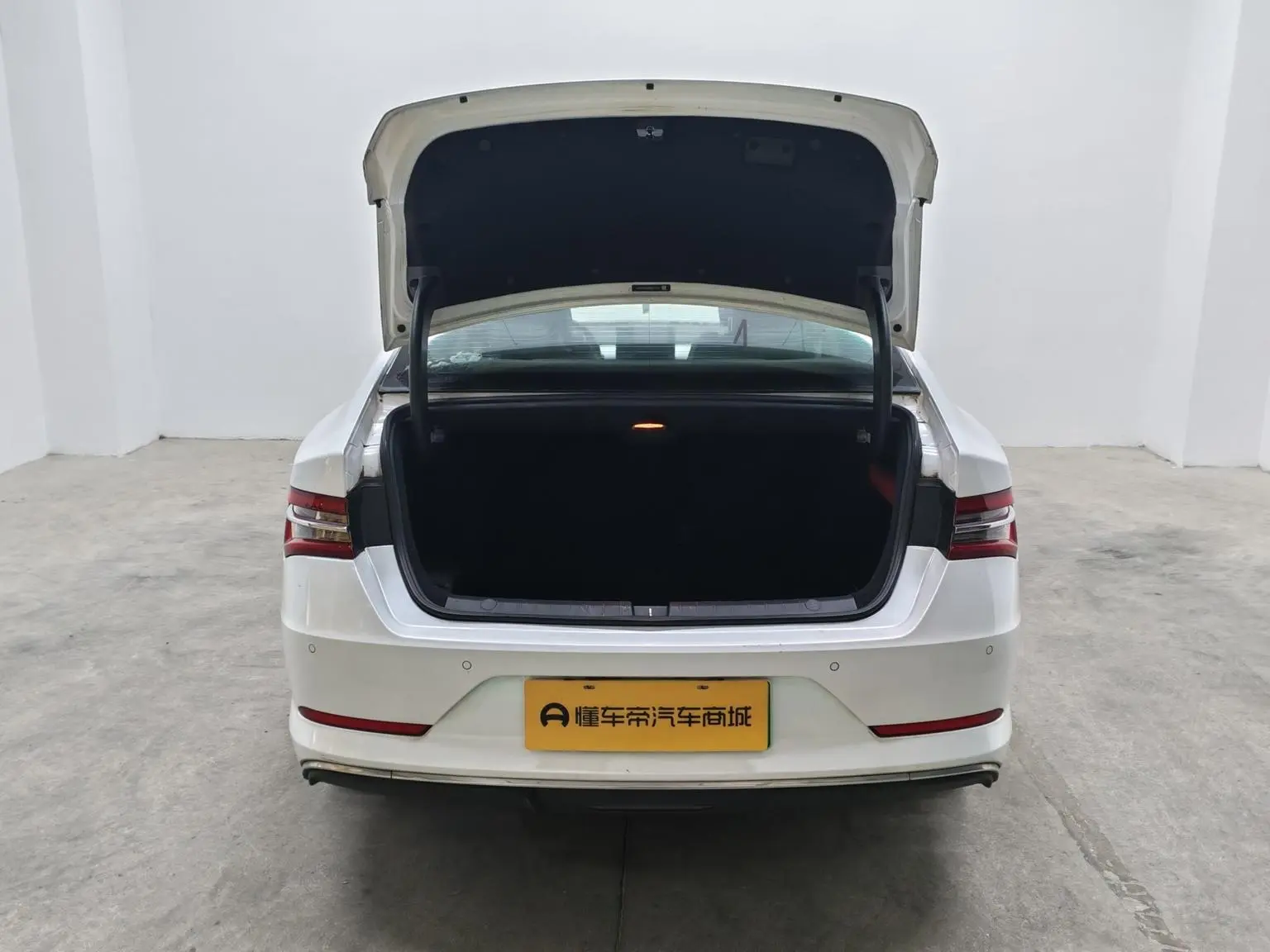 BYD Qin Pro DM 2019 Super Energy 1.5TI Auto Smart Connected Dynamic Speed China VI