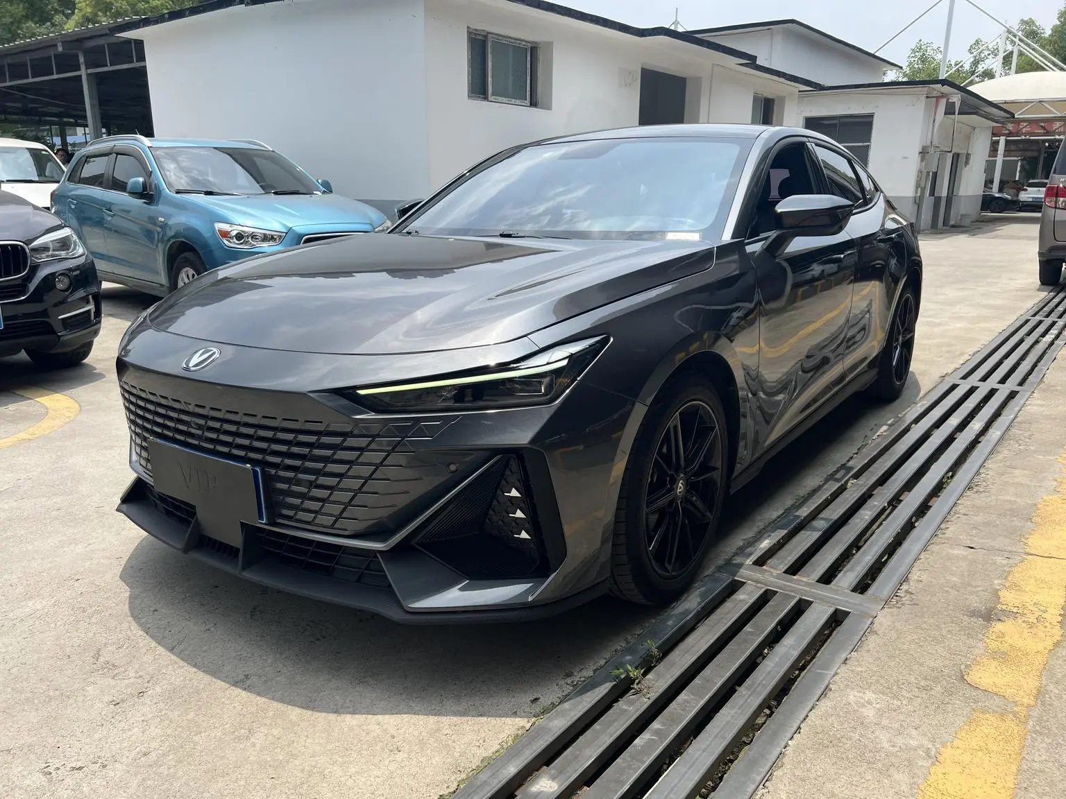 Changan UNI-V 2022 1.5T Premium