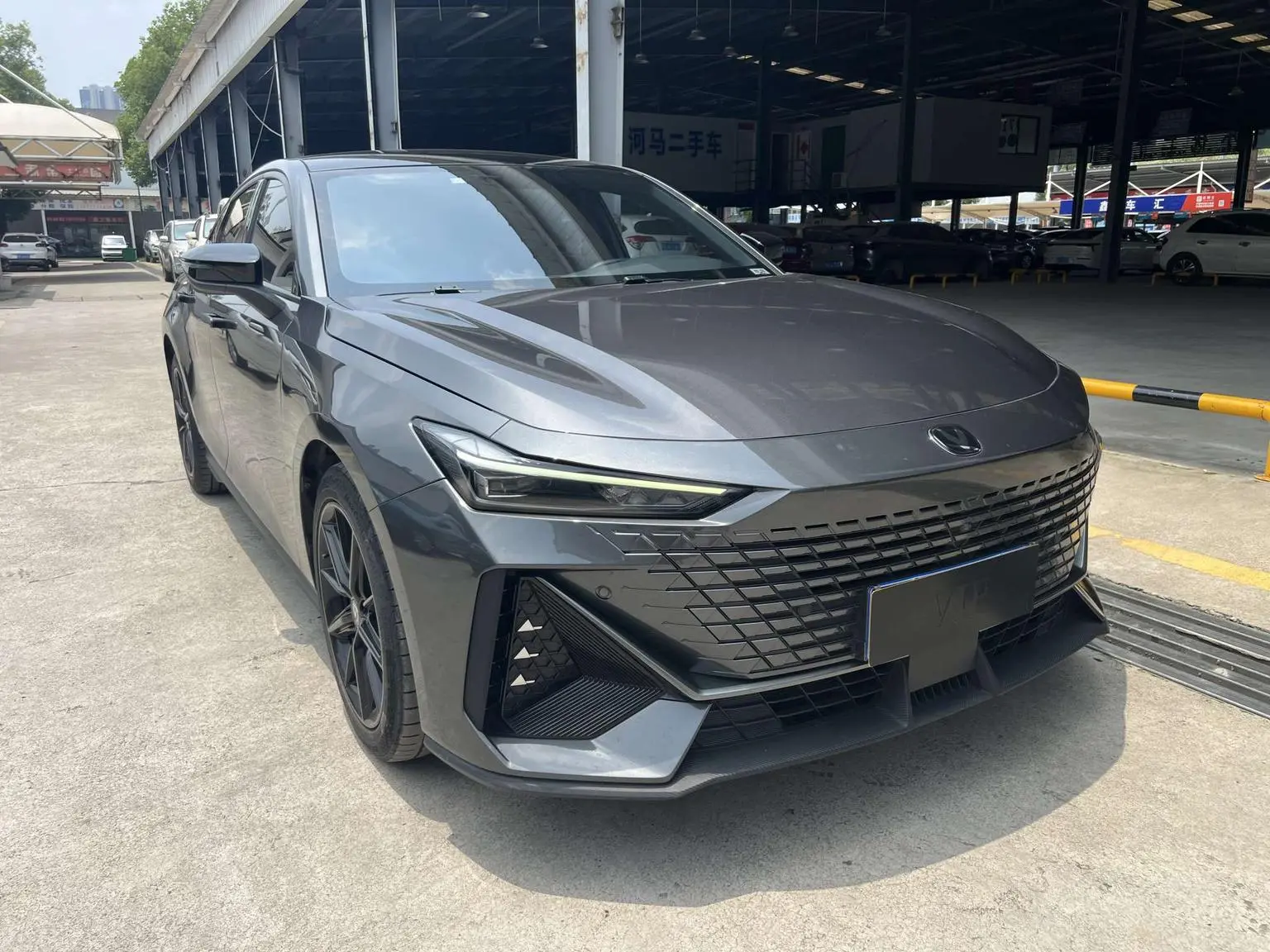 Changan UNI-V 2022 1.5T Premium