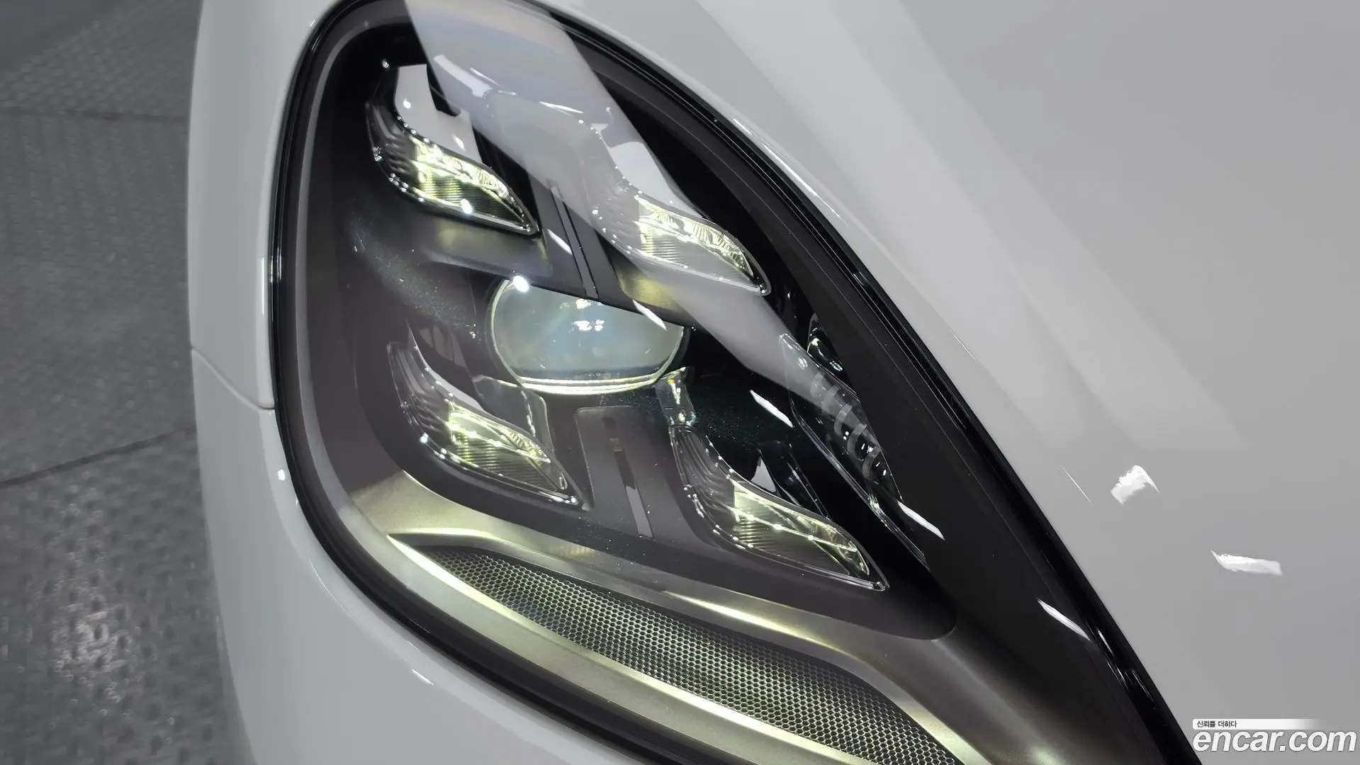 Porsche Cayenne 3.0 COUPE PLATINUM EDITION