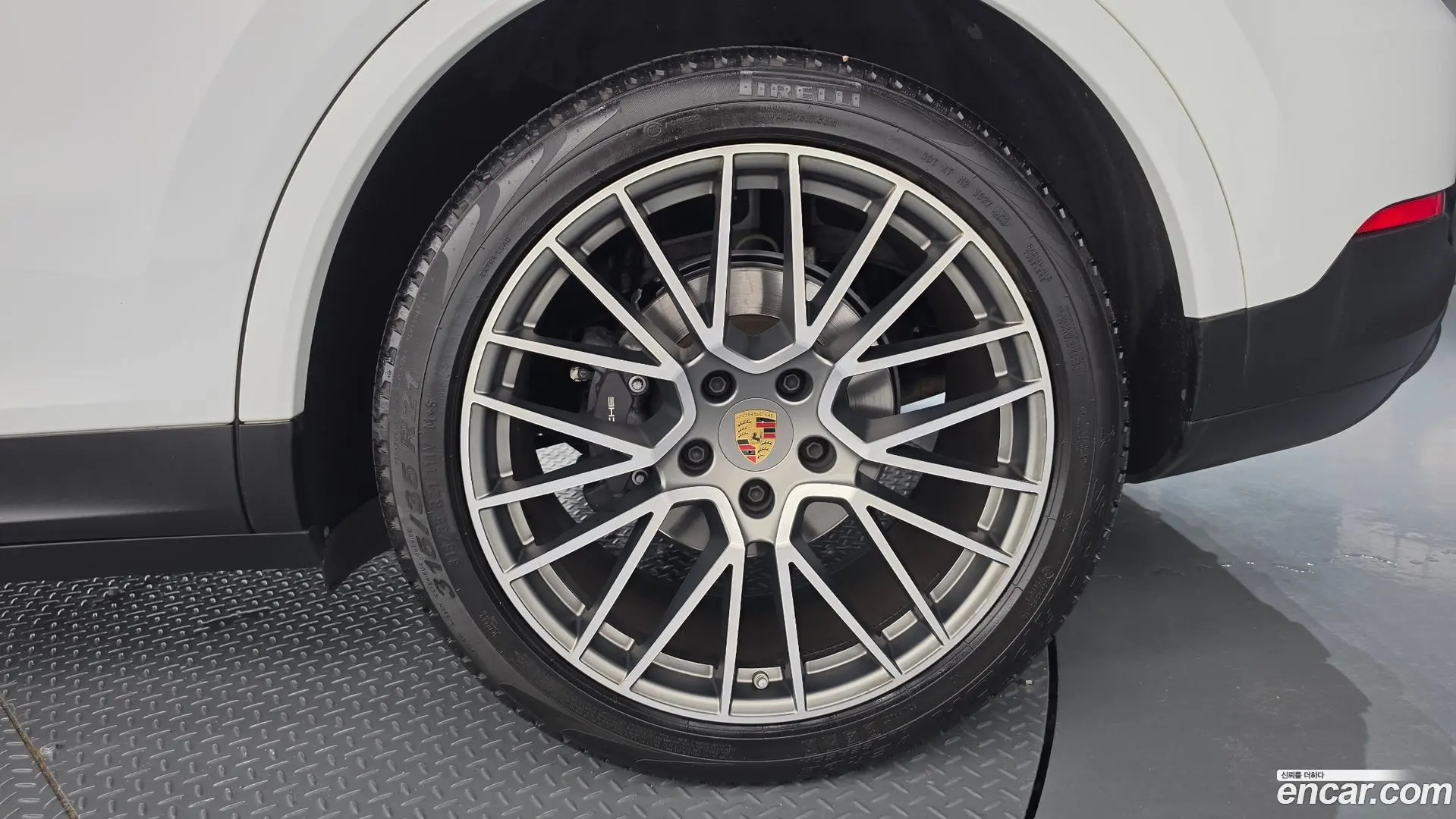Porsche Cayenne 3.0 COUPE PLATINUM EDITION