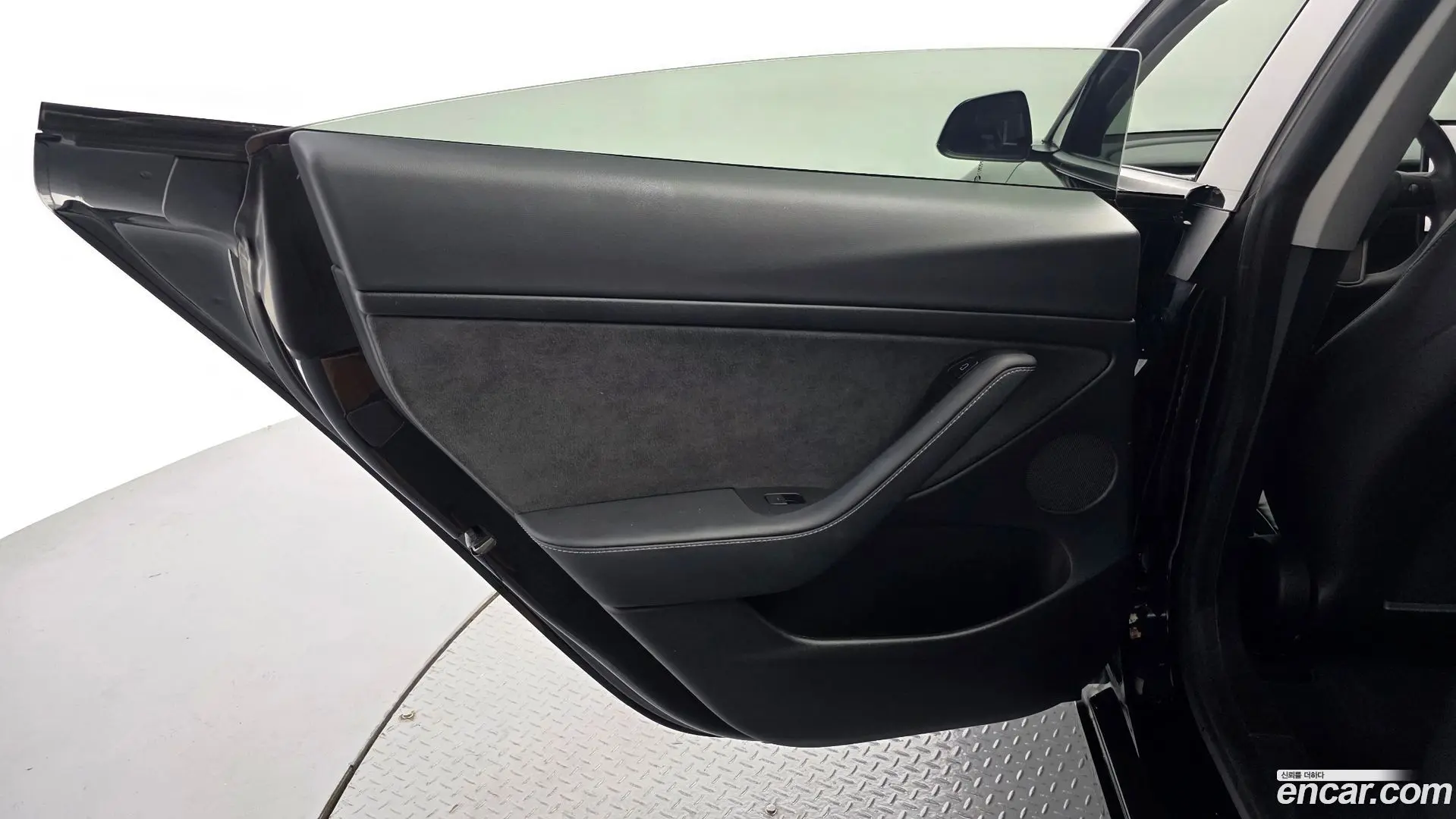 Tesla Model 3 Long Range AWD 2019