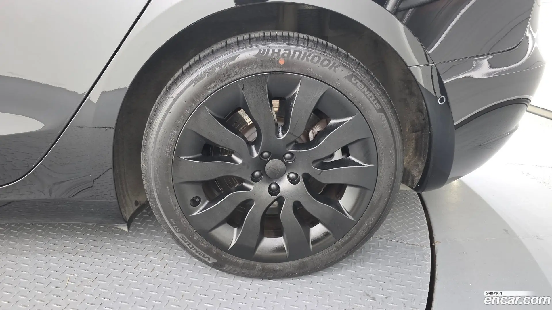 Tesla Model 3 Long Range AWD 2019