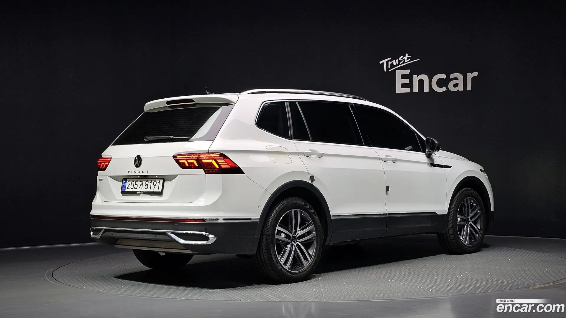 Volkswagen Tiguan 2.0 TSI Prestige