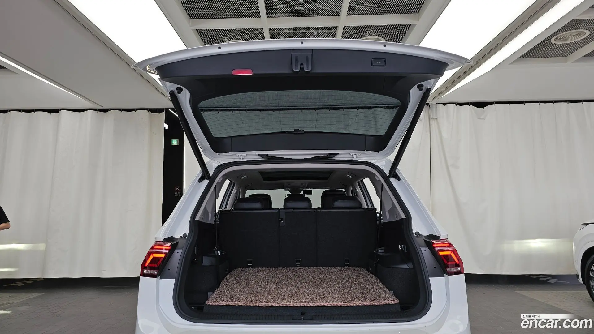 Volkswagen Tiguan 2.0 TSI Prestige