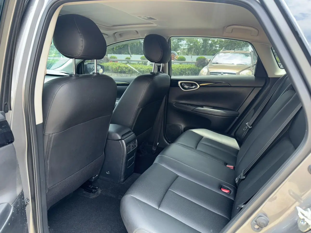 Nissan Sylphy 2024 Classic 1.6L XL CVT Luxury