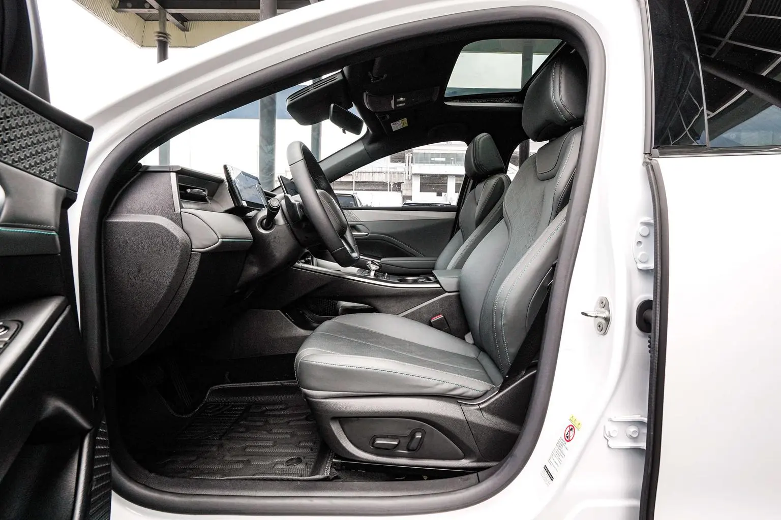 BYD Qin PLUS DM 2025 Smart Drive DM-i 120KM Beyond