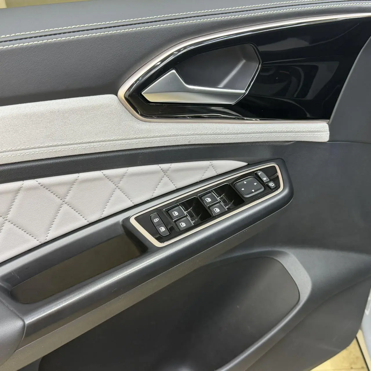 Jetta VS7 2023 280TSI Auto High Gloss Comfort Plus