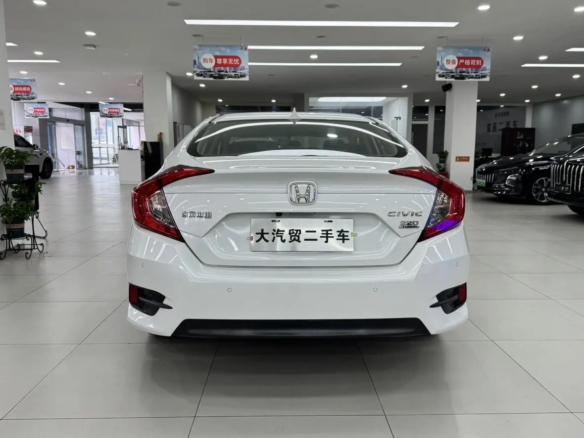 Honda Civic 2019 220TURBO CVT Dynamic Dynamic China VI