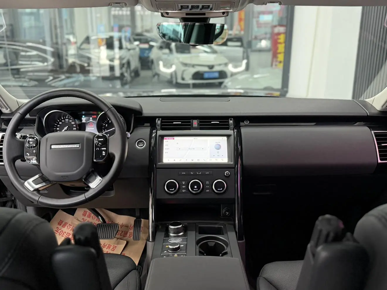 Land Rover Discovery 2019 2.0T SE