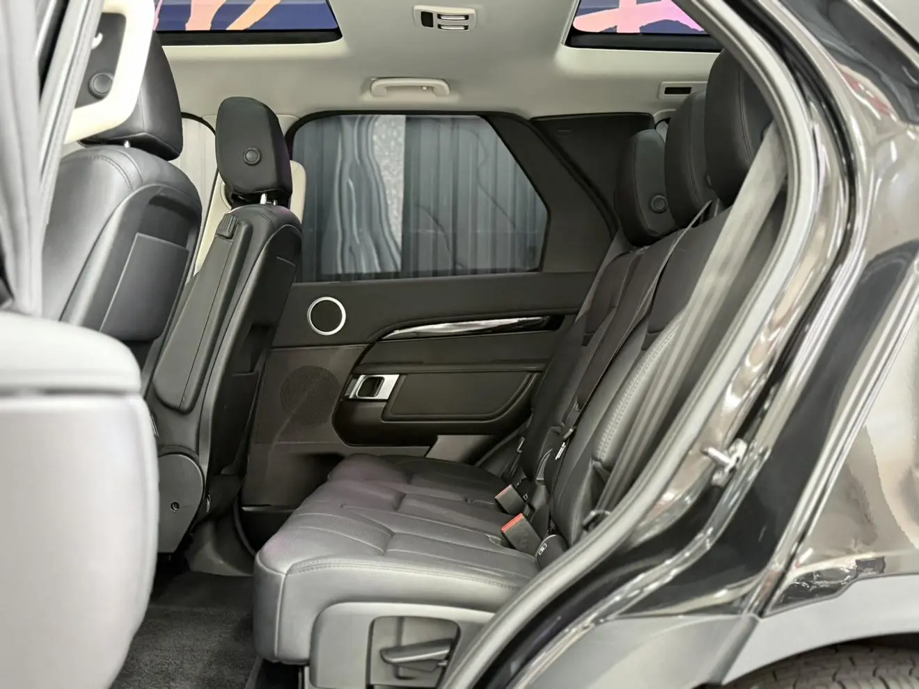 Land Rover Discovery 2019 2.0T SE