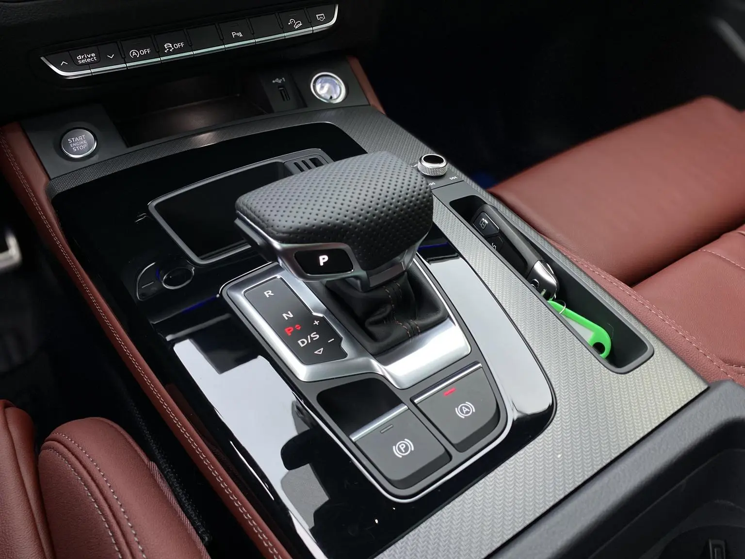 Audi Q5L 2024 40TFSI Dynamic Luxury