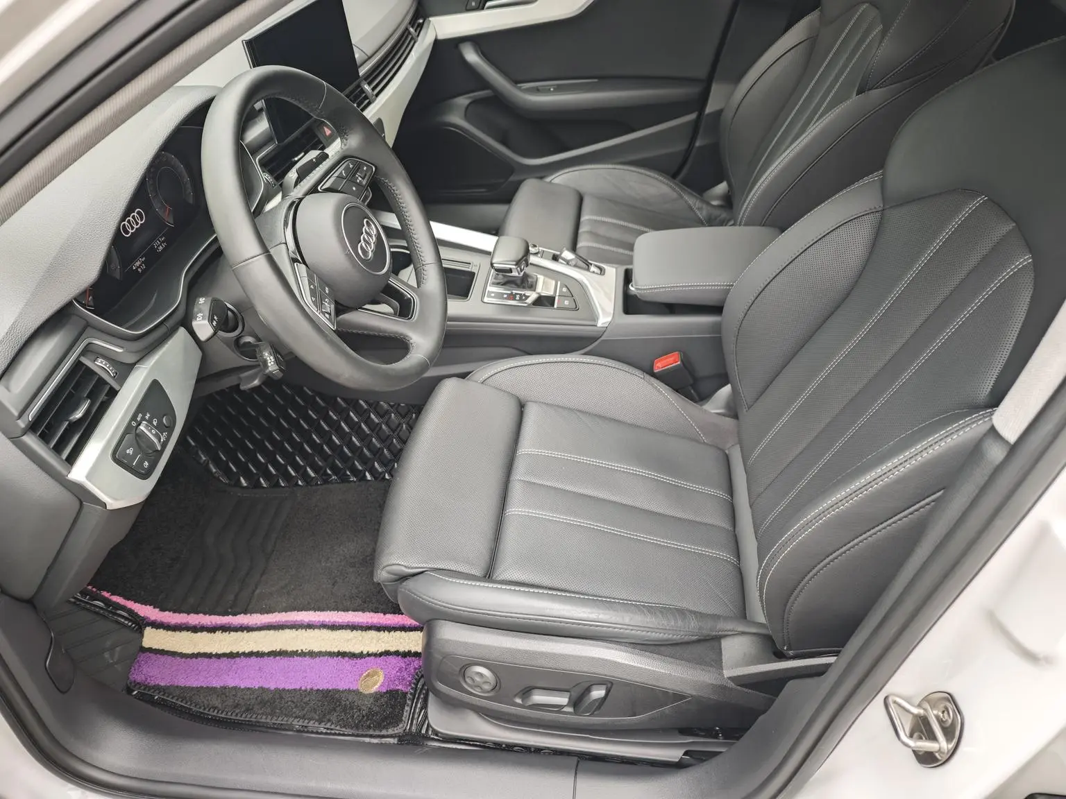 Audi A4L 2020 40 TFSI Dynamic Fashion
