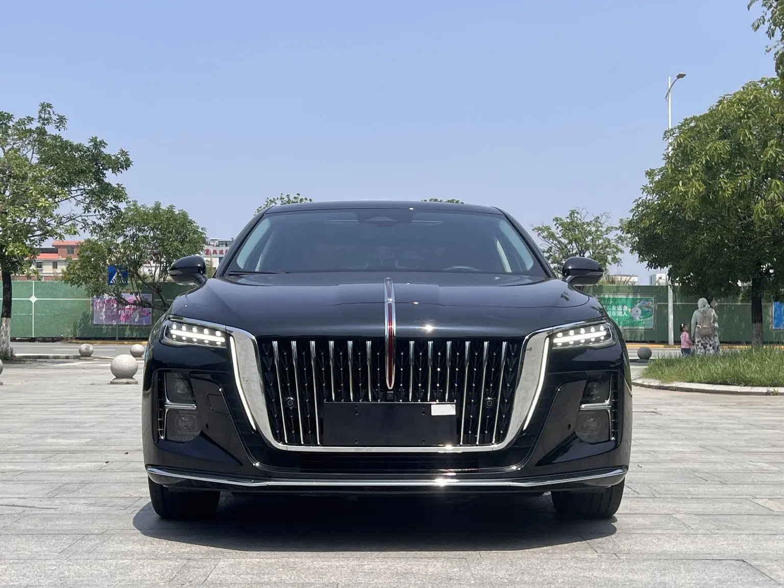 Hongqi H5 2024 2.0T Auto Smart Connected Qichang