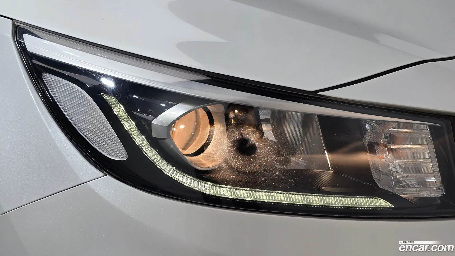 Kia Carnival 9-Seater Prestige 2018