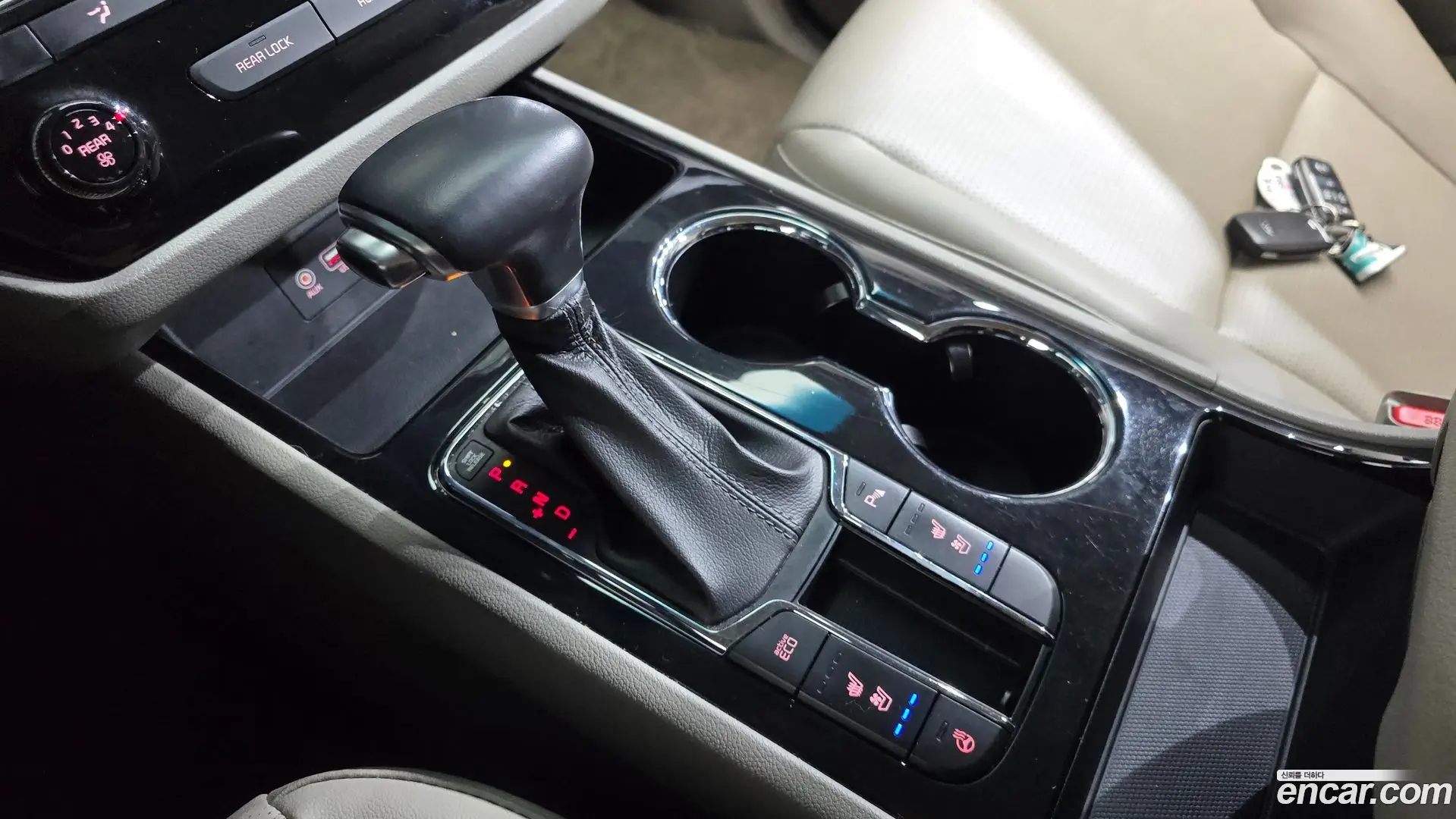 Kia Carnival 9-Seater Prestige 2018