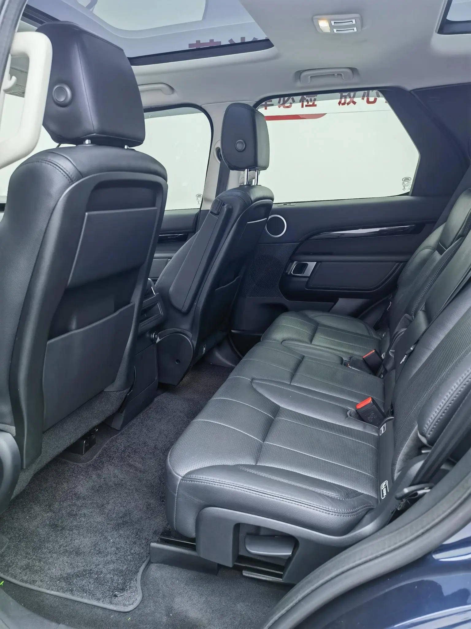 Land Rover Discovery 2019 3.0 V6 SE