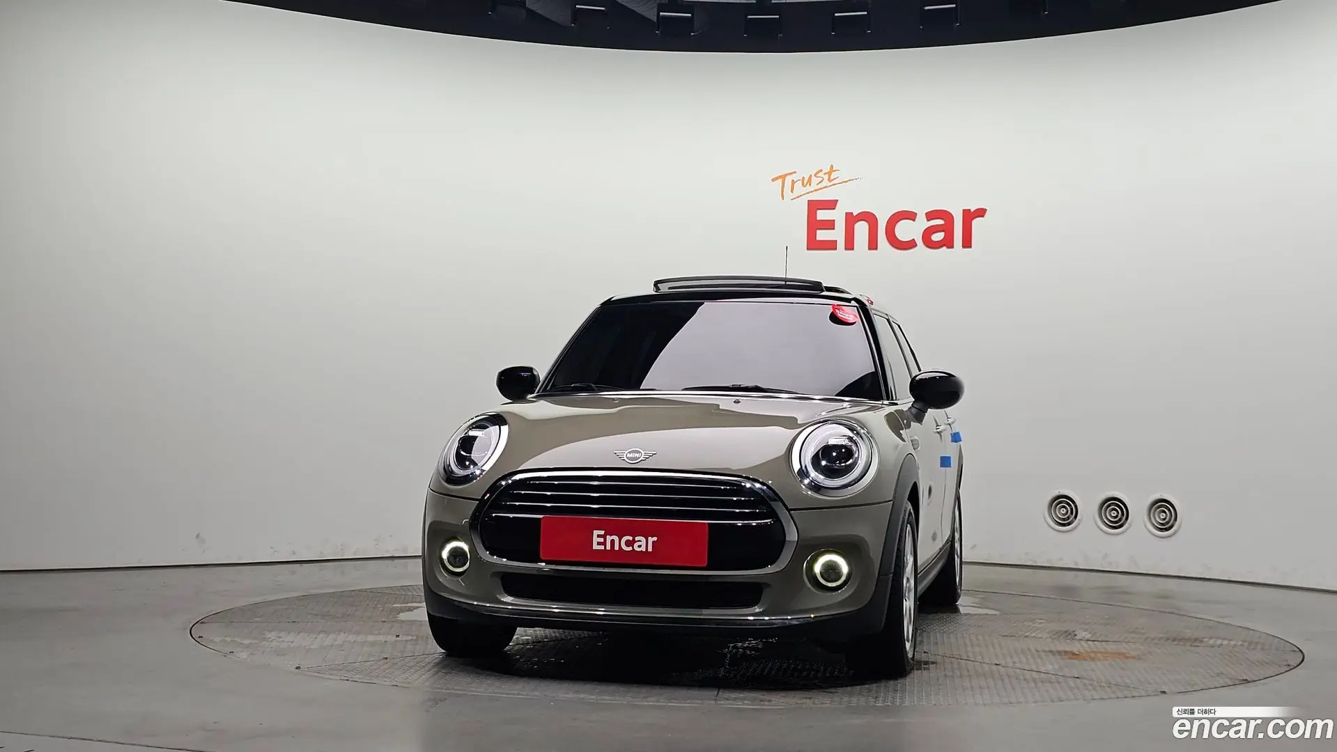 Mini Cooper 5Door HIGH