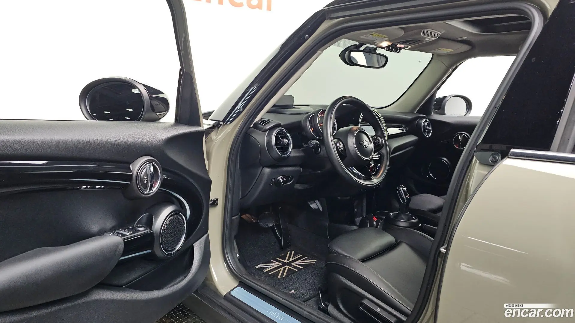 Mini Cooper 5Door HIGH