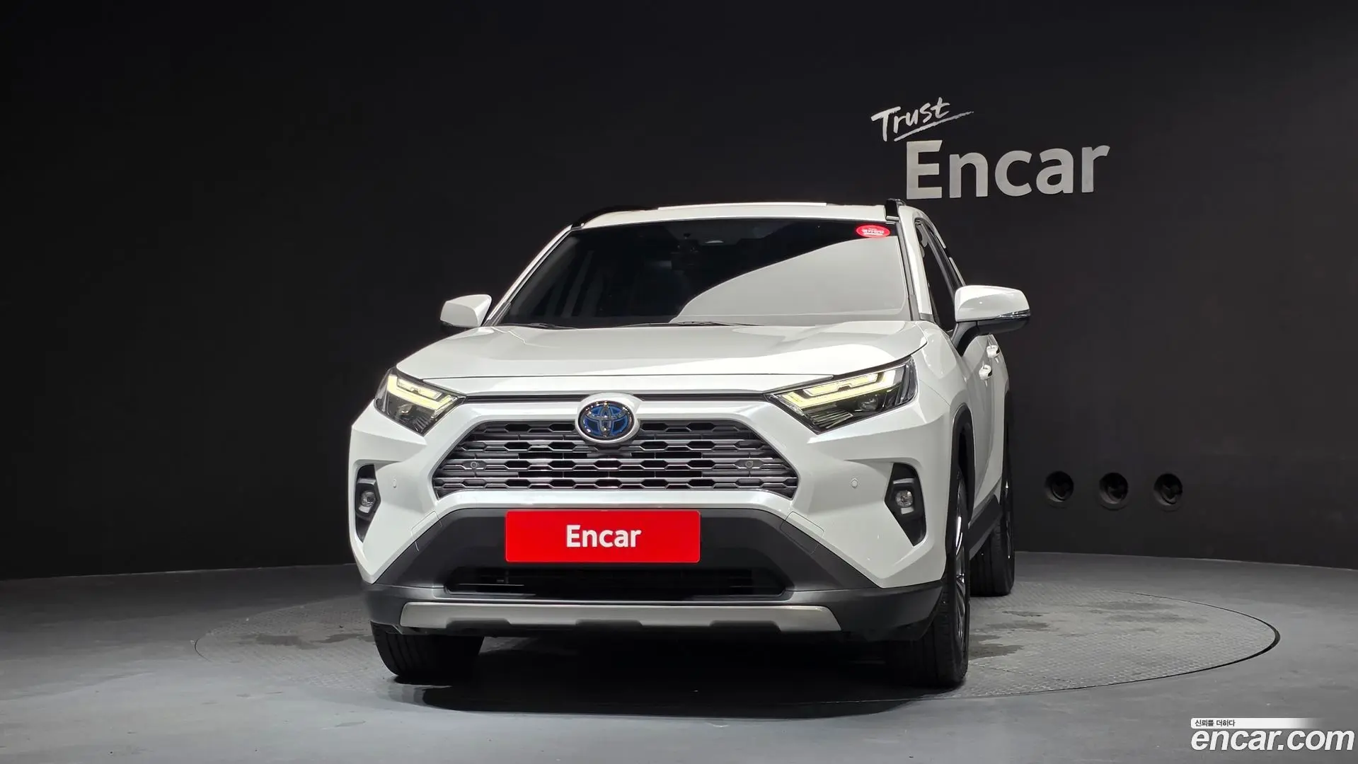 Toyota RAV4 2,5 4WD Hybrid LTD 2022