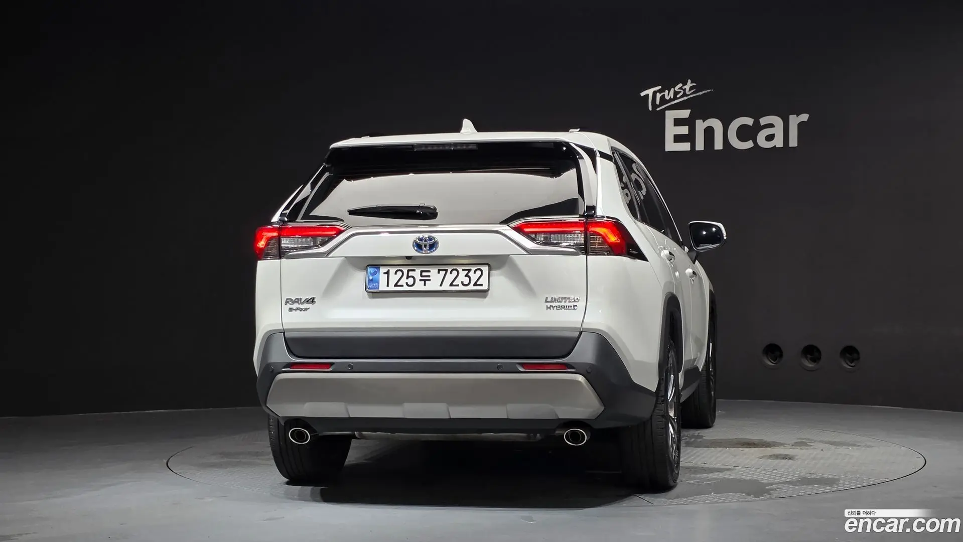 Toyota RAV4 2,5 4WD Hybrid LTD 2022