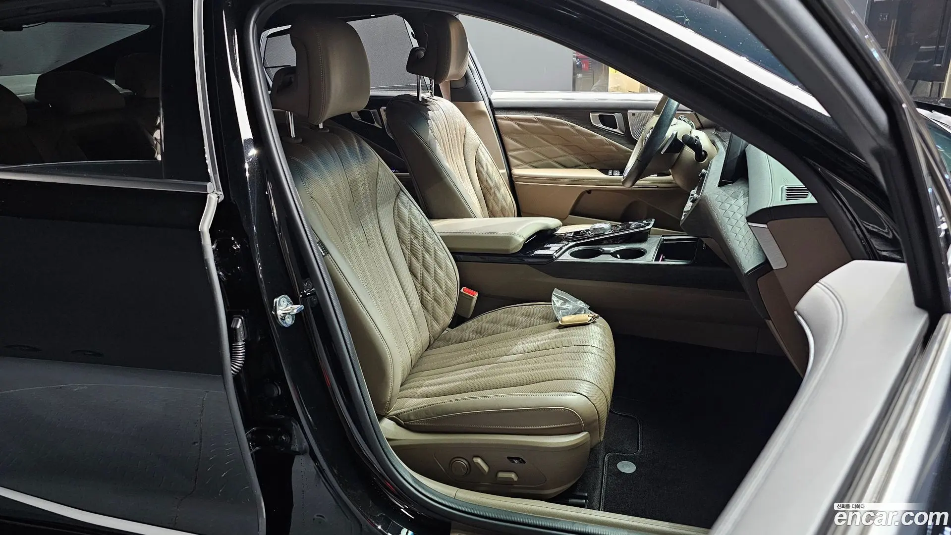 Kia K8 2.5 Gasoline 2WD 2021