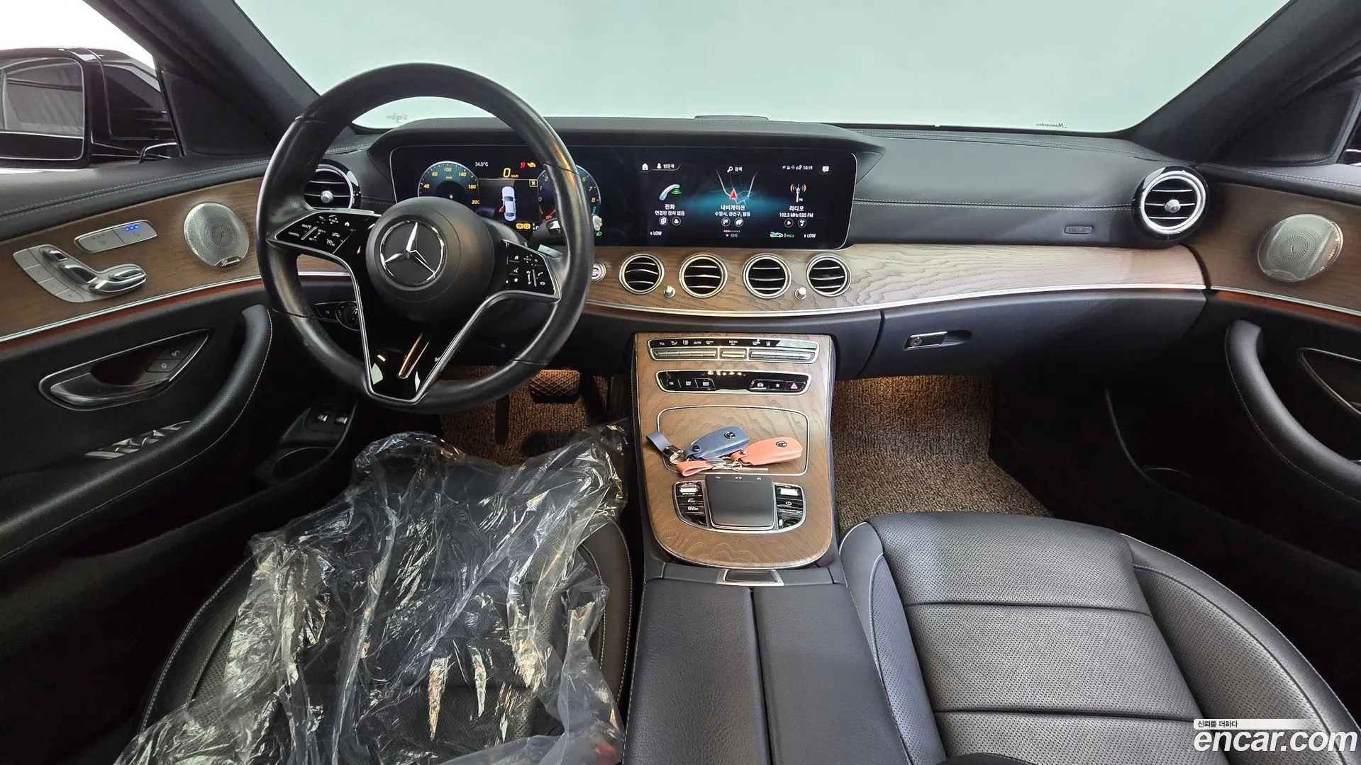 Mercedes-Benz E-Class E300e 4MATIC Exclusive