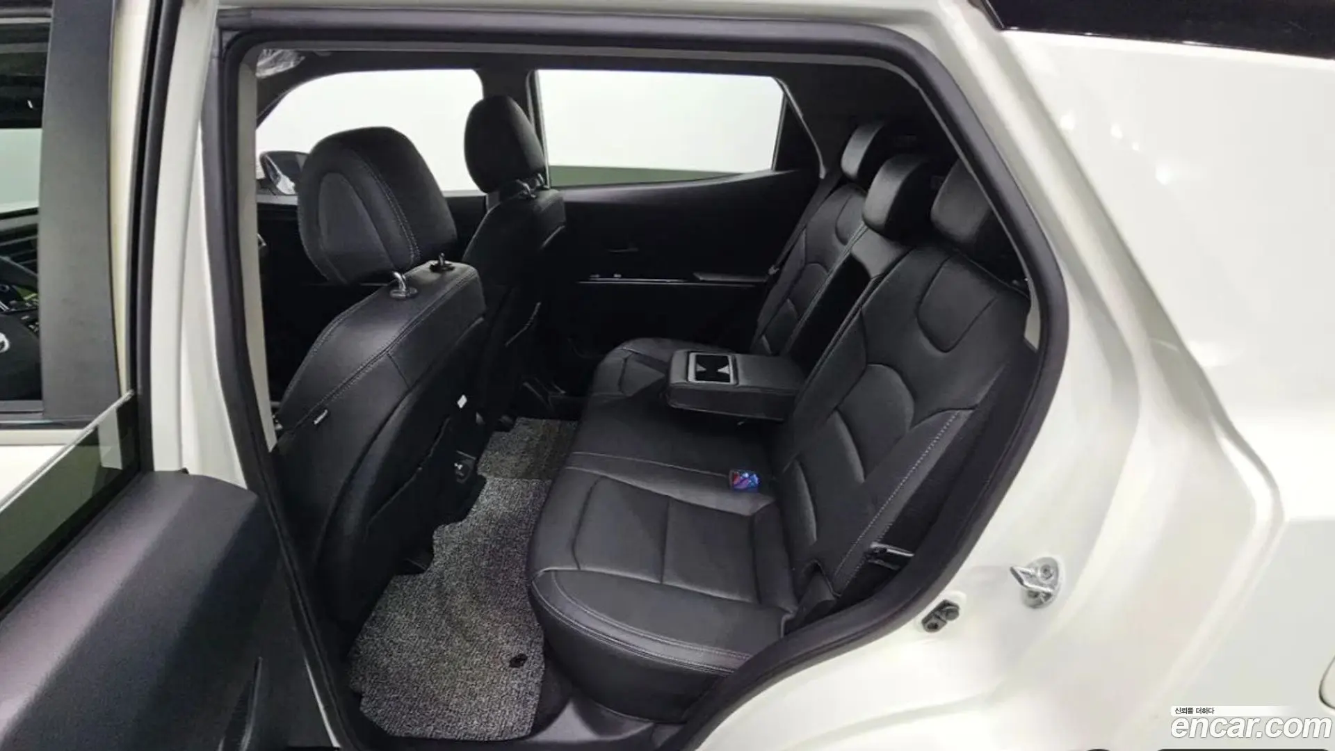 KG Mobility KORANDO Gasoline 1.5 2WD C7