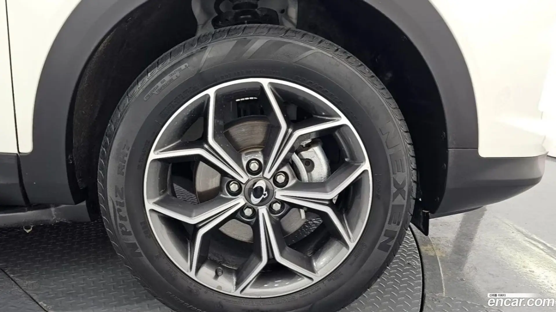 KG Mobility KORANDO Gasoline 1.5 2WD C7