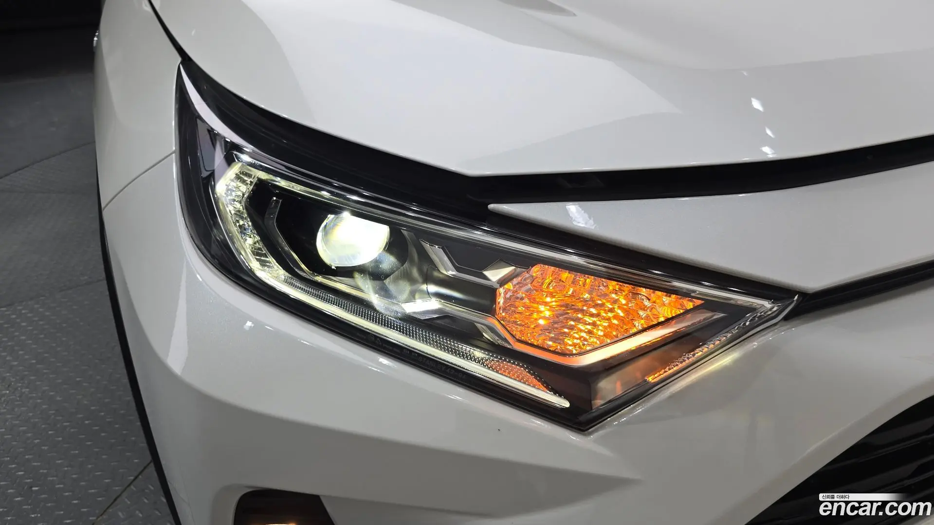 Toyota RAV4 2.5 2WD Hybrid 2020