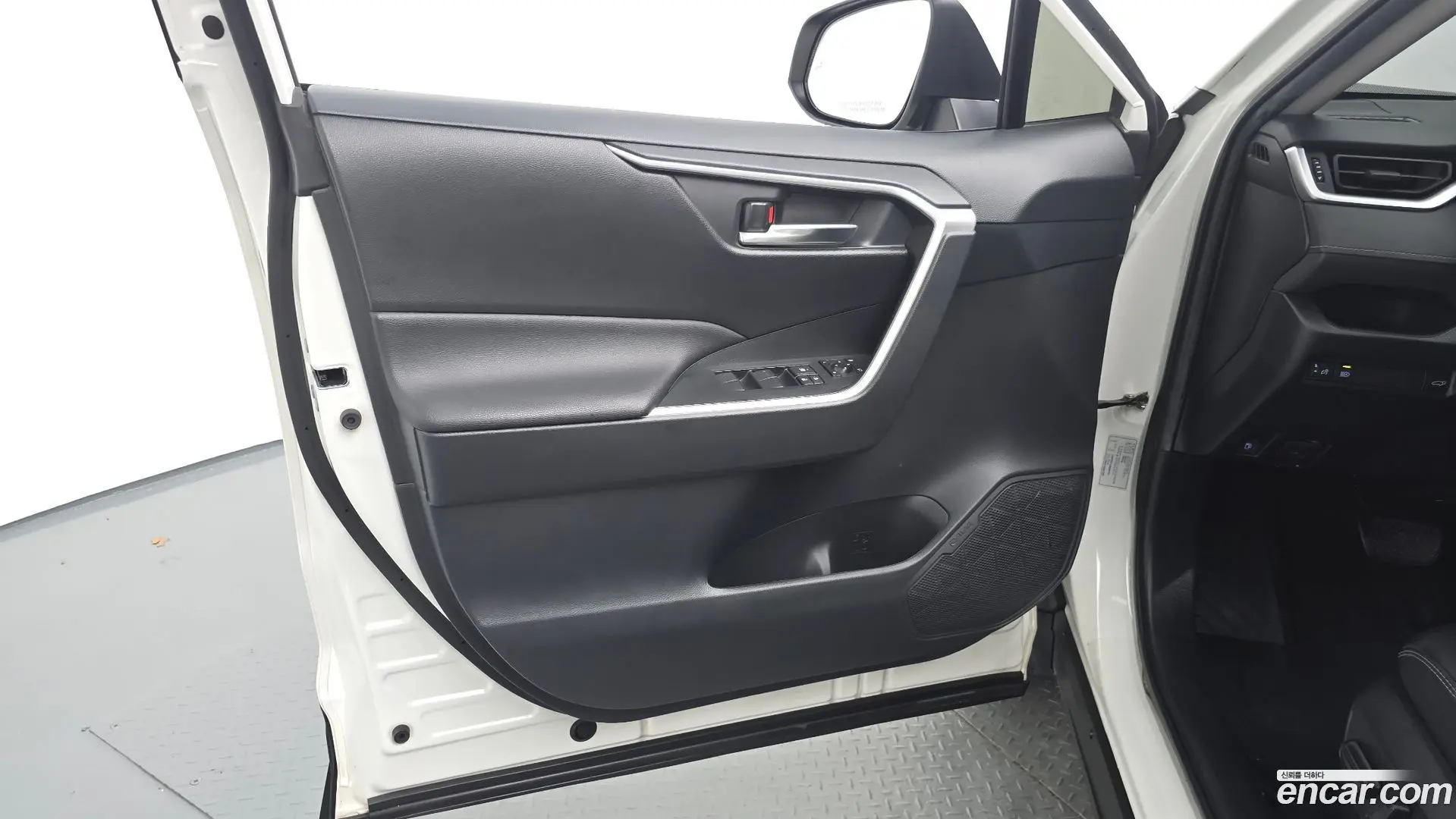 Toyota RAV4 2.5 2WD Hybrid 2020