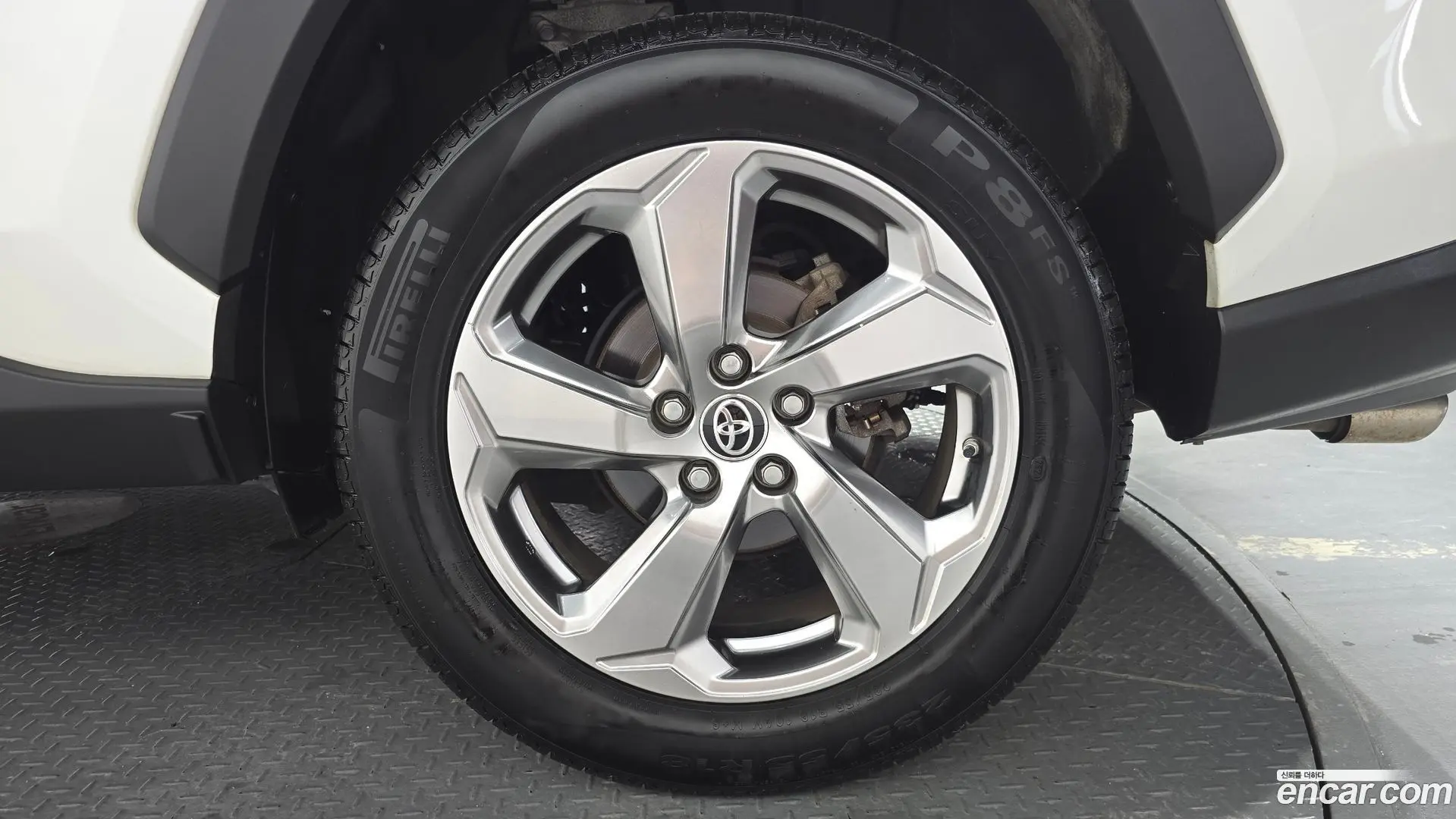 Toyota RAV4 2.5 2WD Hybrid 2020