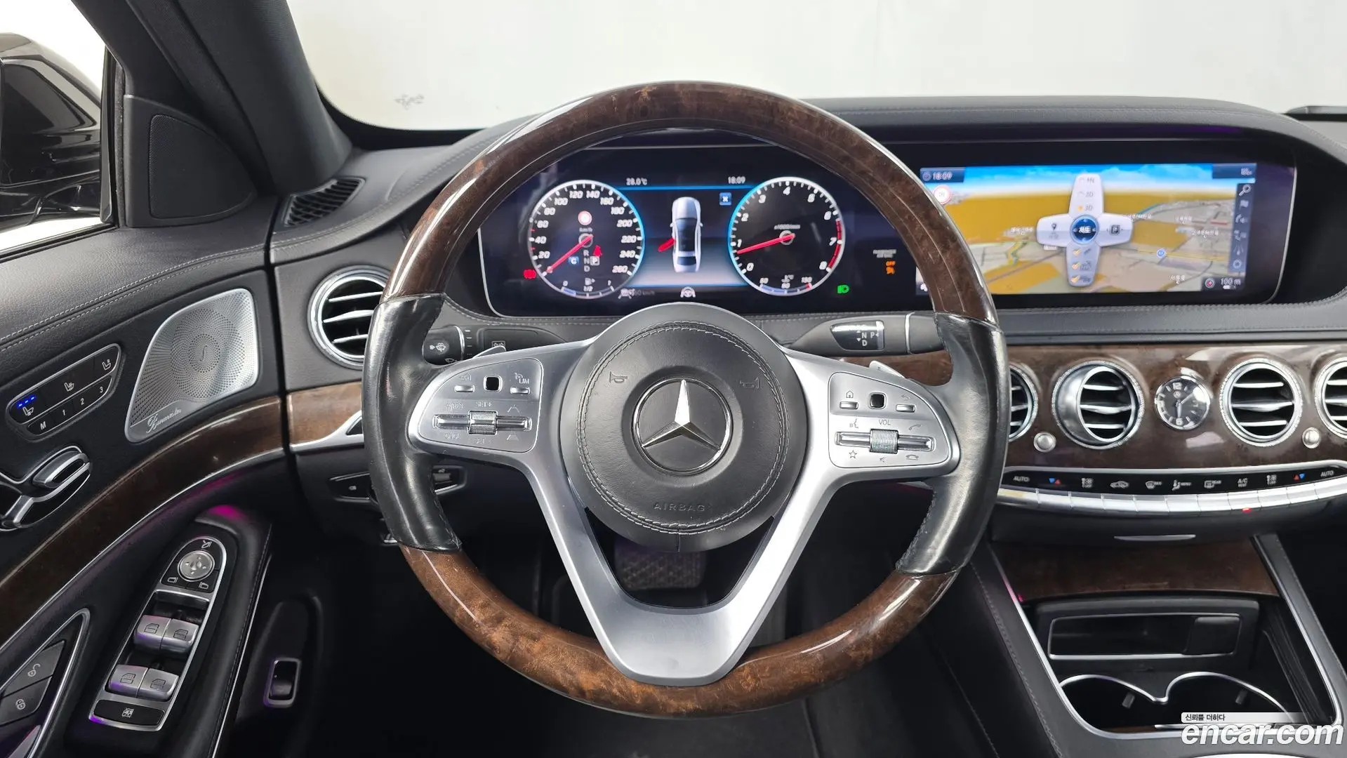Mercedes-Benz S-Class S560L 4MATIC