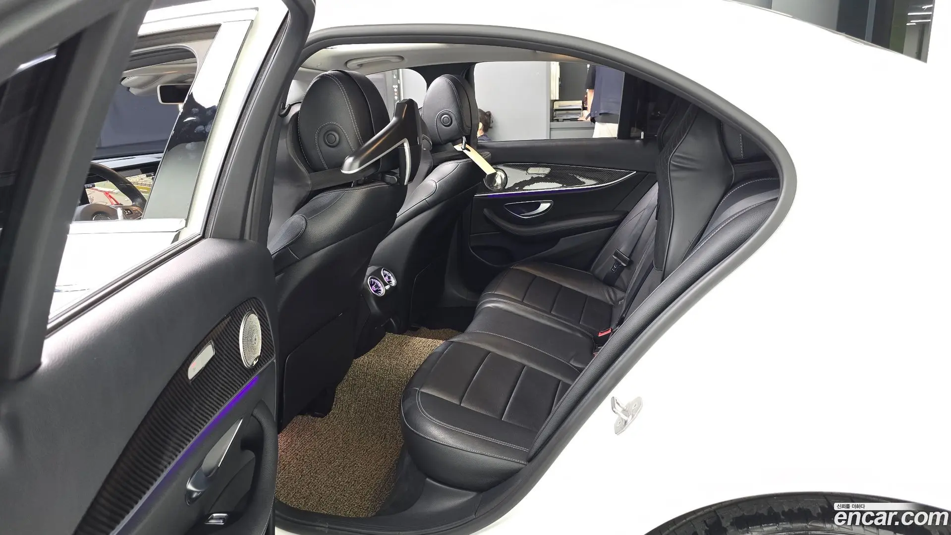 Mercedes-Benz E-Class E220d Avantgarde