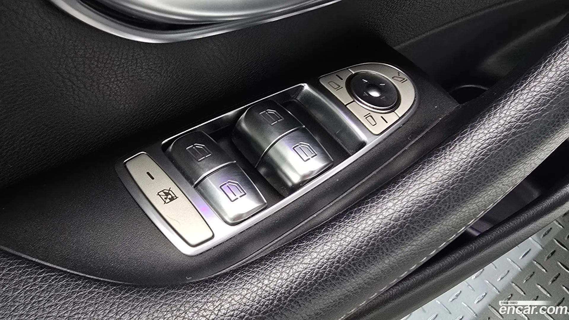 Mercedes-Benz E-Class E220d Avantgarde