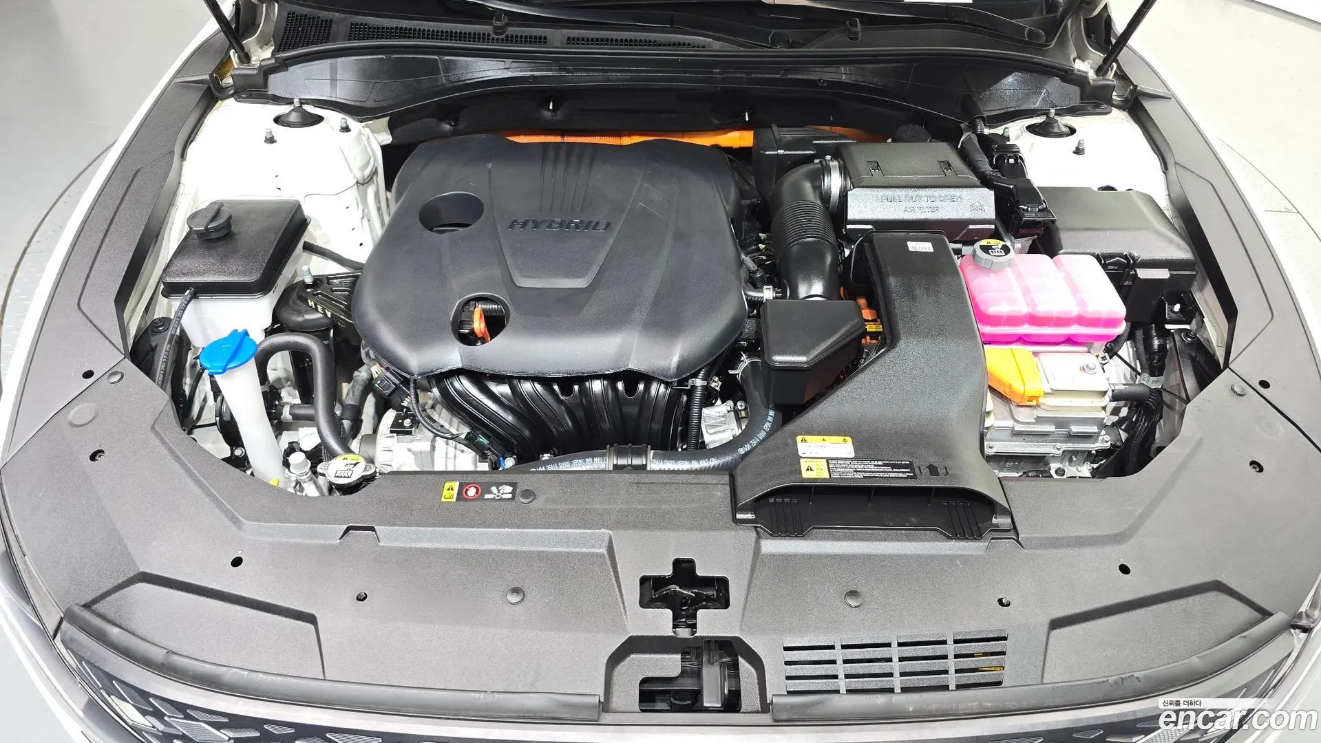 Hyundai Grandeur Le Blanc