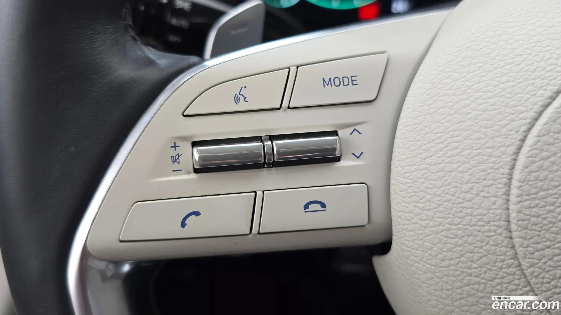 Hyundai Grandeur Le Blanc