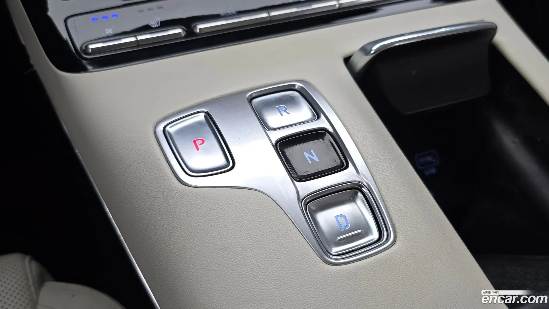 Hyundai Grandeur Le Blanc