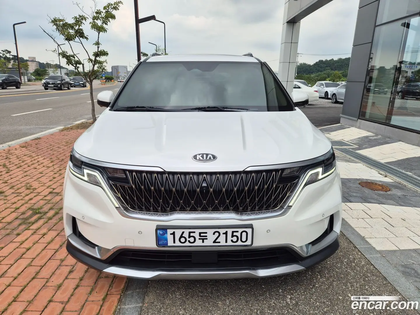 Kia Canival Diesel 9-Seater Noblesse