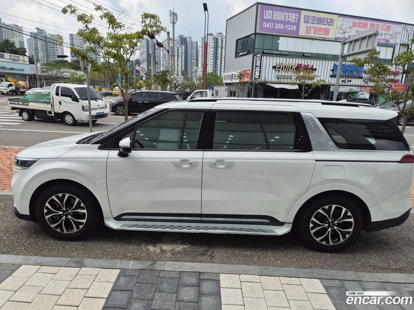Kia Canival Diesel 9-Seater Noblesse