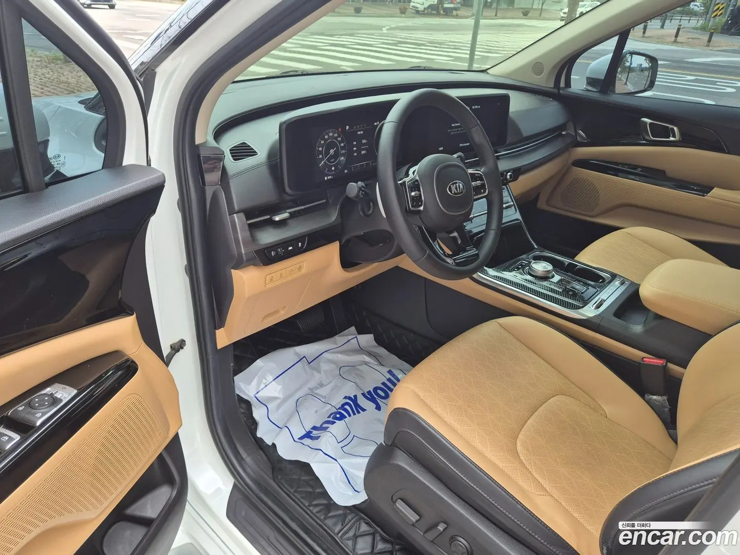 Kia Canival Diesel 9-Seater Noblesse