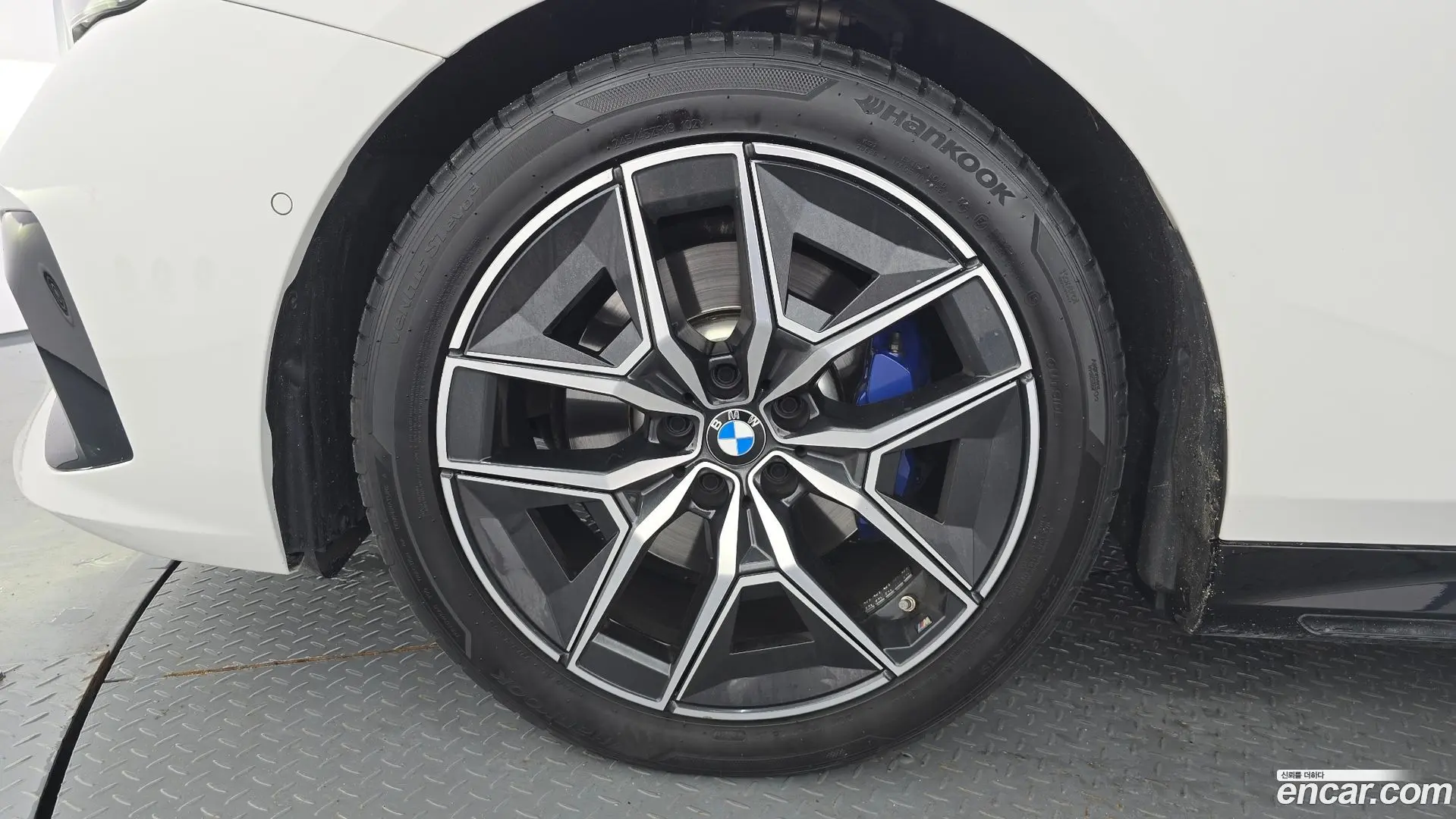 BMW 5-Series 520i M Sport 2023