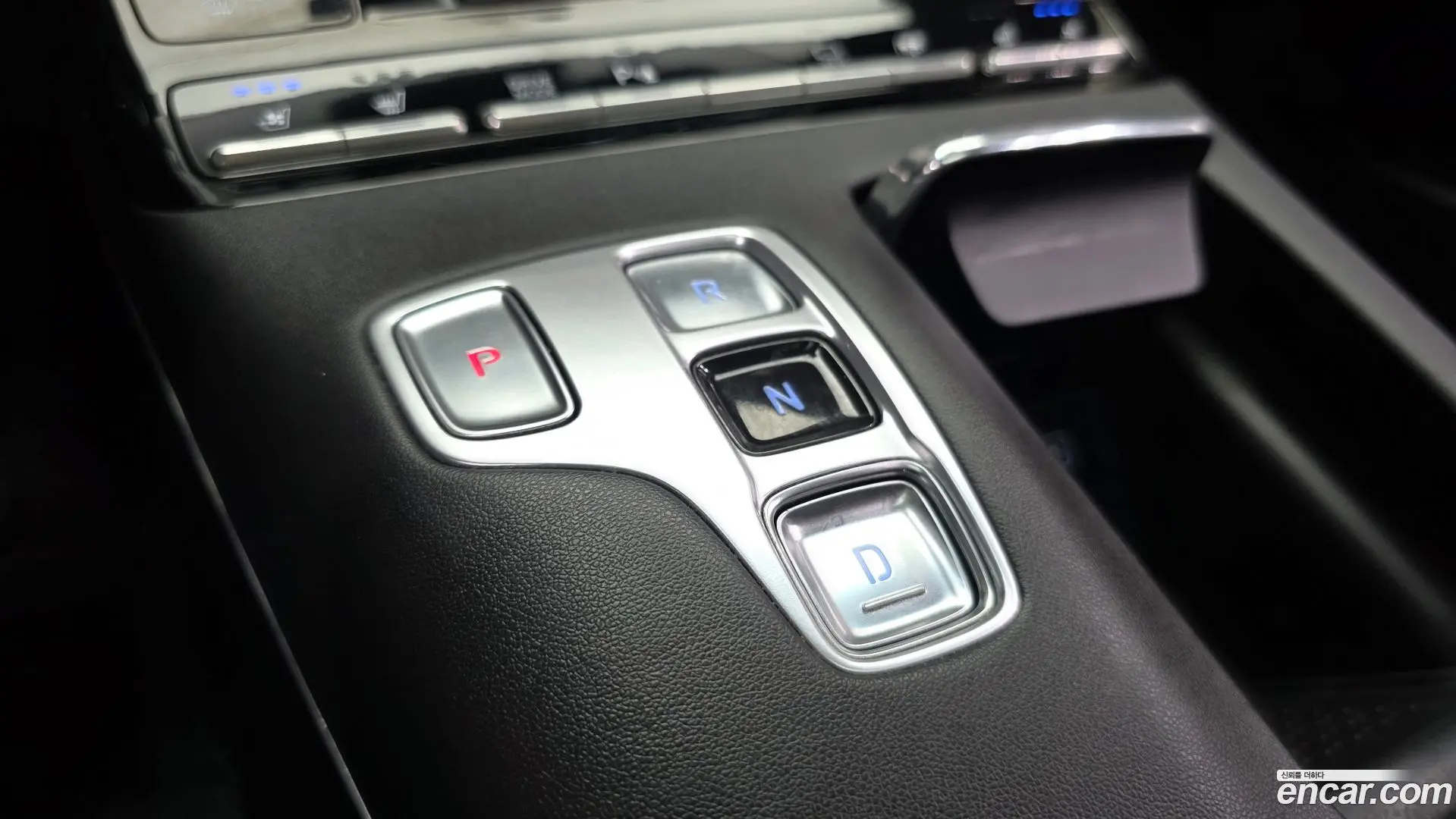 Hyundai Grandeur 3.0 LPi Rent Car