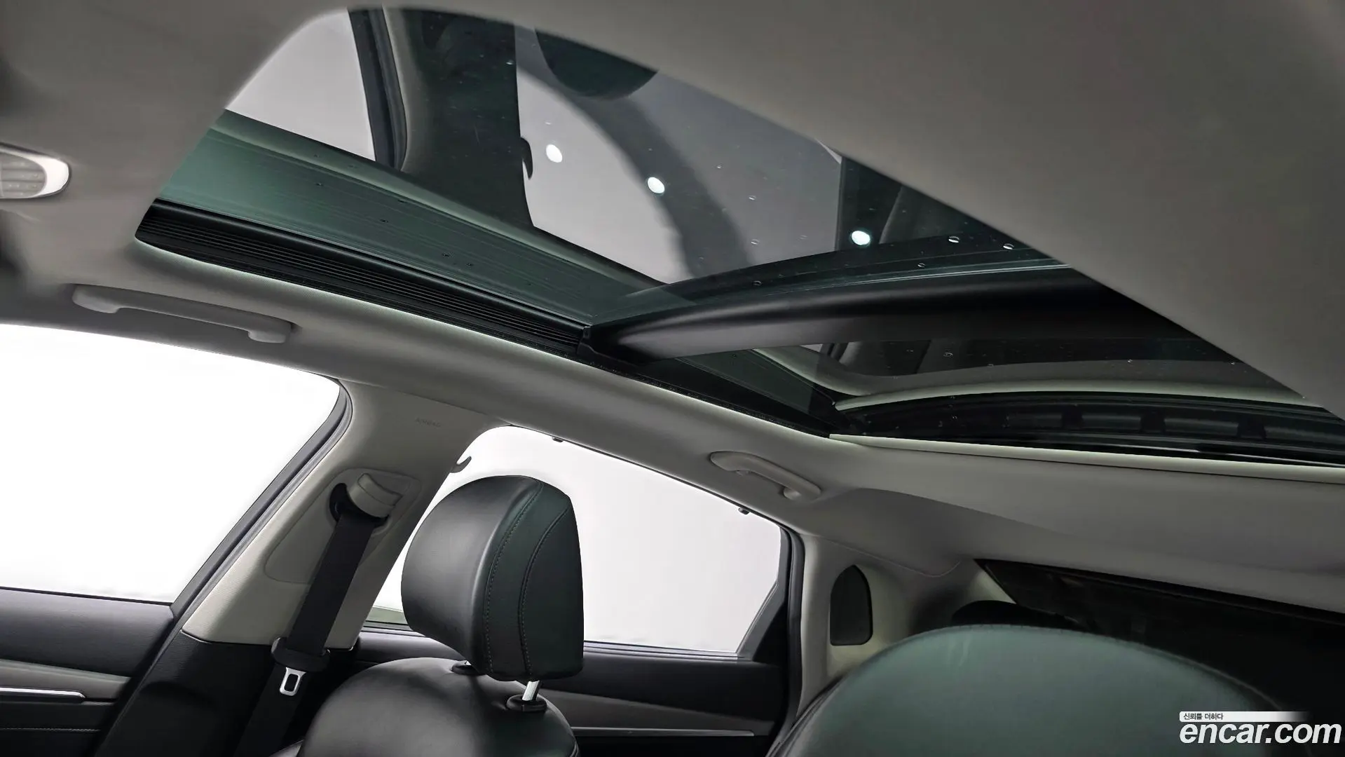 Hyundai Grandeur 3.0 LPi Rent Car