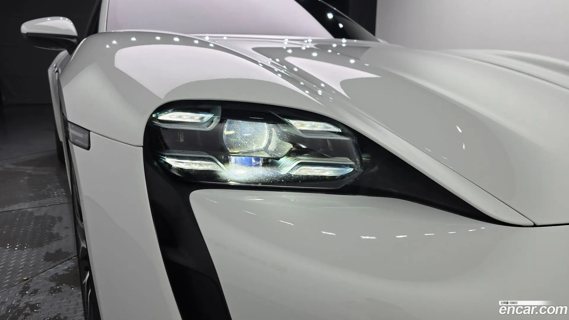 Porsche Taycan 4S