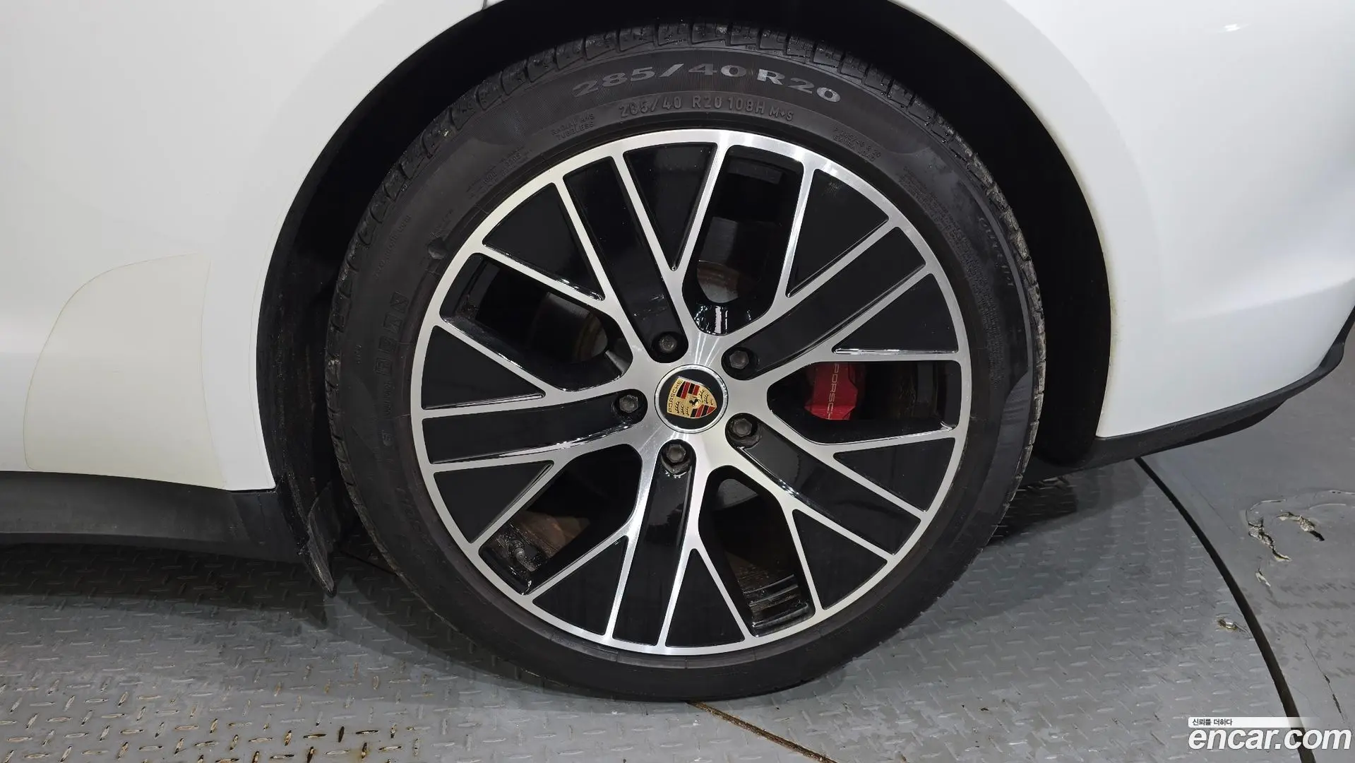 Porsche Taycan 4S